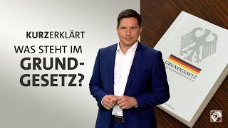 kurzerklärt Was steht im Grundgesetz [upl. by Haseefan]